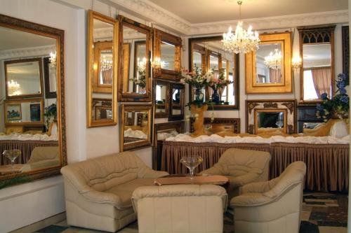 My Warsaw Residence - Czarny Kot Екстериор снимка